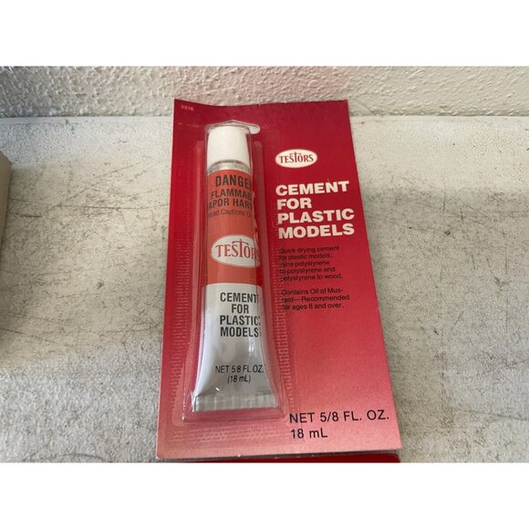 ot of 12 Testors TES3501X Cement Glue for Plastic Models – Airplanes, Tanks, Car - Picture 4 of 6